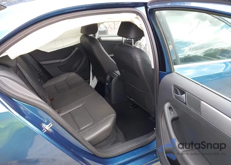 2017 Volkswagen Jetta 1.4T Se из США, поврежденный, VIN 3VWDB7AJ7HM255987